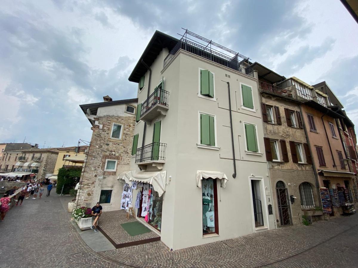 Castello Mavino Apartment Sirmione Exterior photo