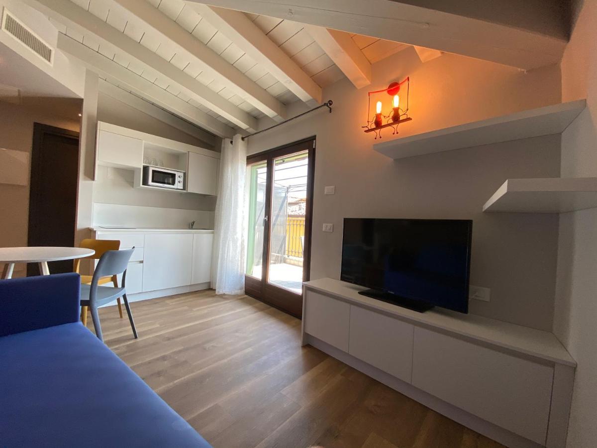 Castello Mavino Apartment Sirmione Exterior photo